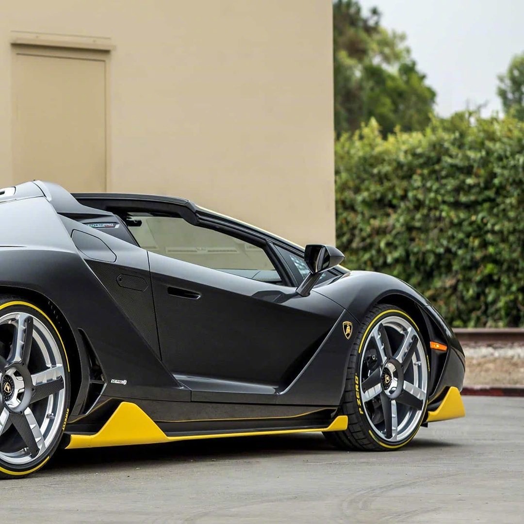 好久没看到兰博基尼centenario了.....