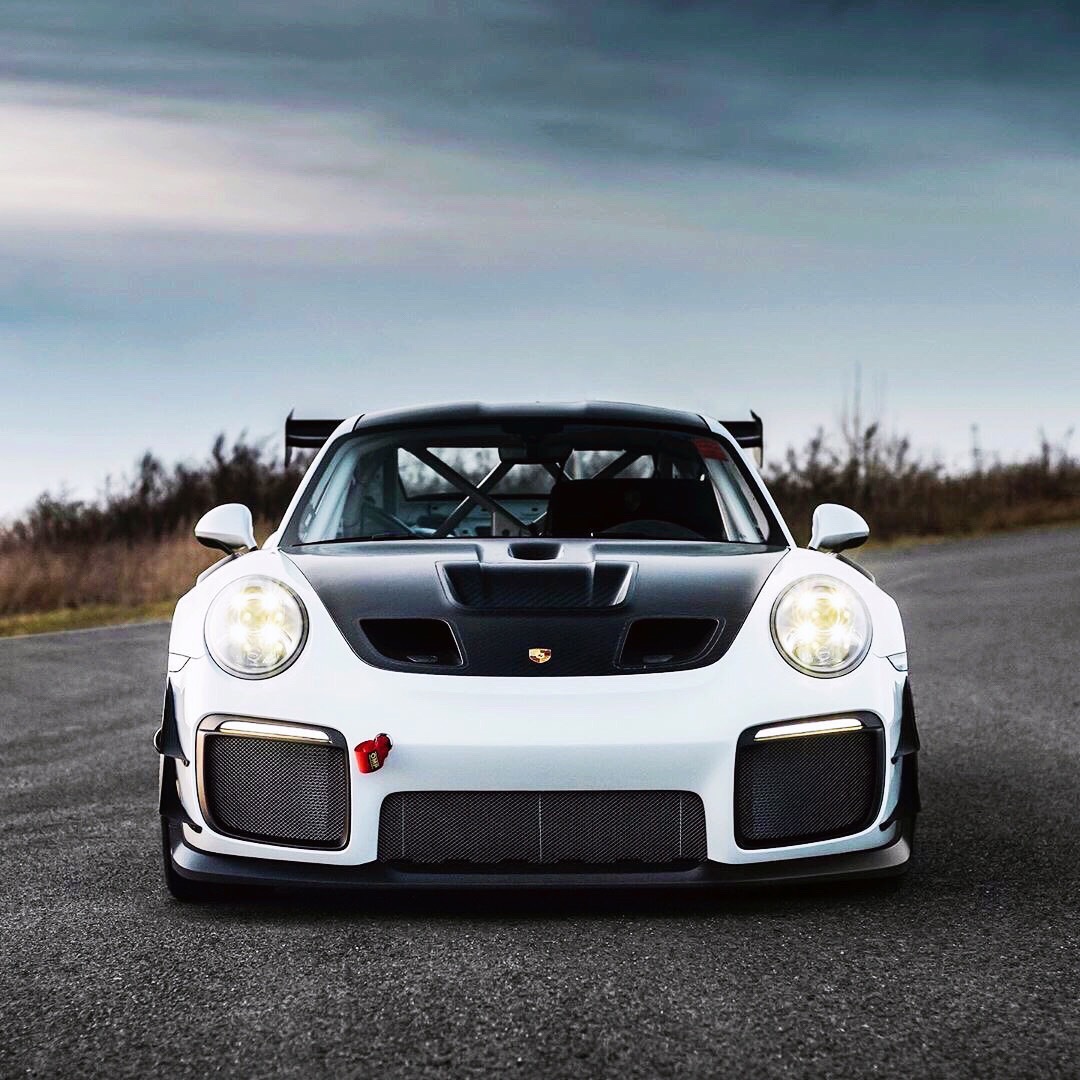 早 Porsche GT 2RS Club Sport