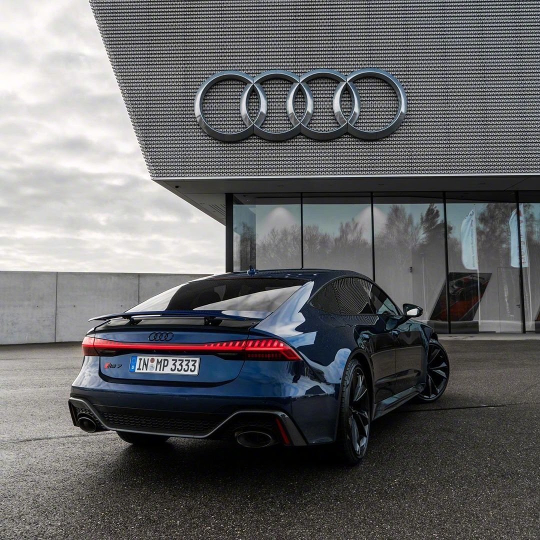 五种颜色的奥迪rs7，喜欢哪一个颜色