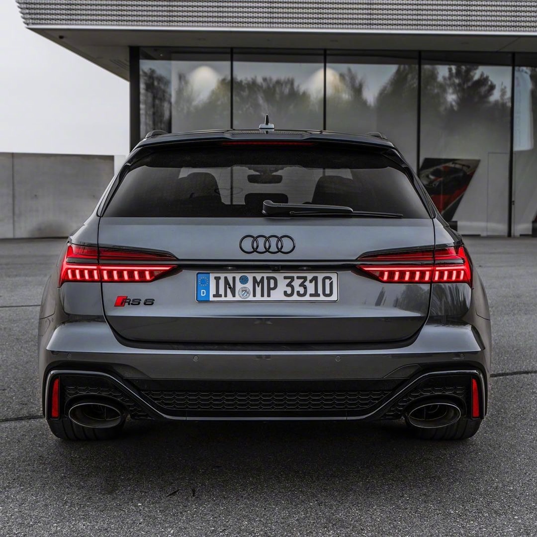 这台奥迪RS6真的好看，不愧是标杆!