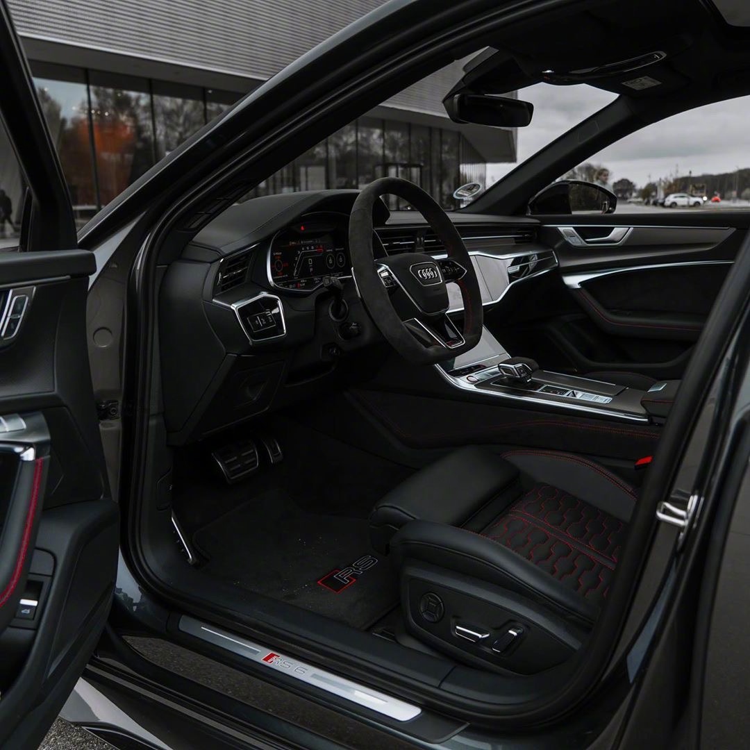 这台奥迪RS6真的好看，不愧是标杆!