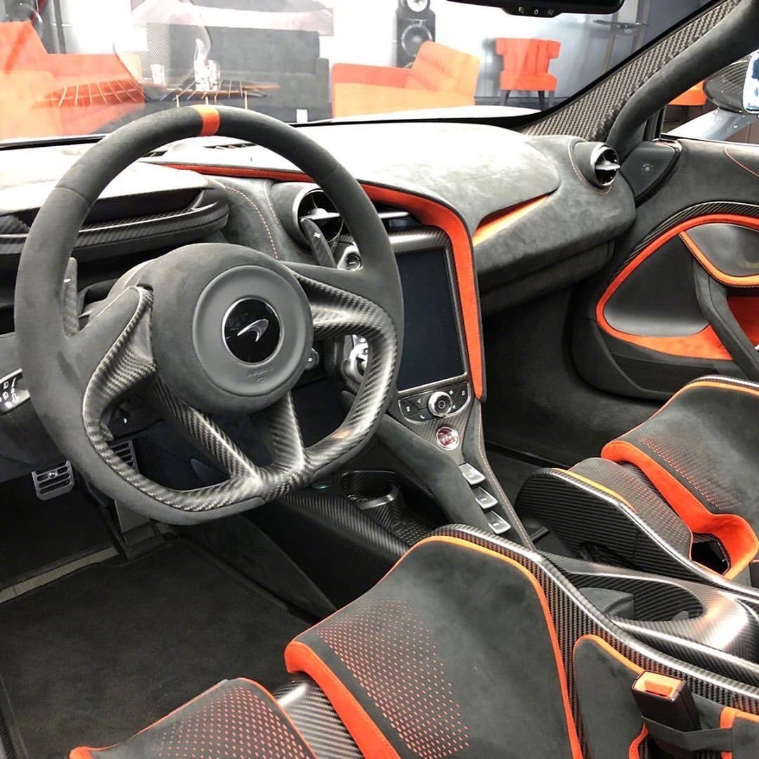 实拍迈凯轮765LT，可这新车好像和老款的迈凯轮没啥区别啊？