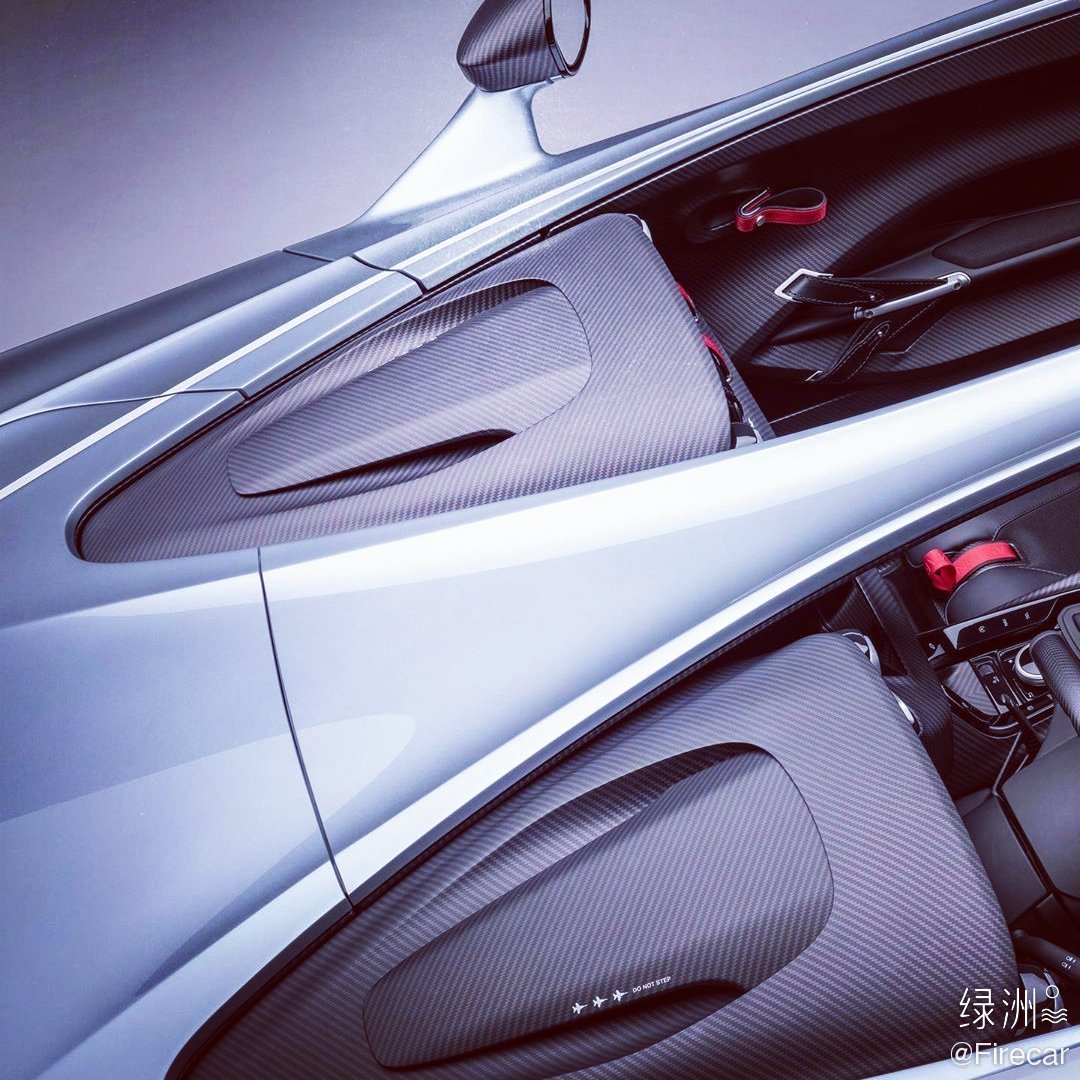 阿斯顿马丁speedster V12战斗力灵感设计