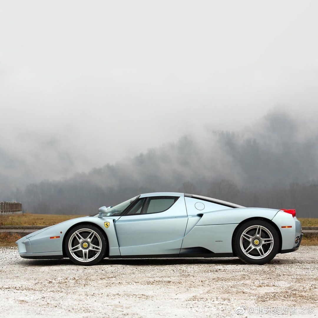 素雅的法拉利Enzo，看着让人安静！