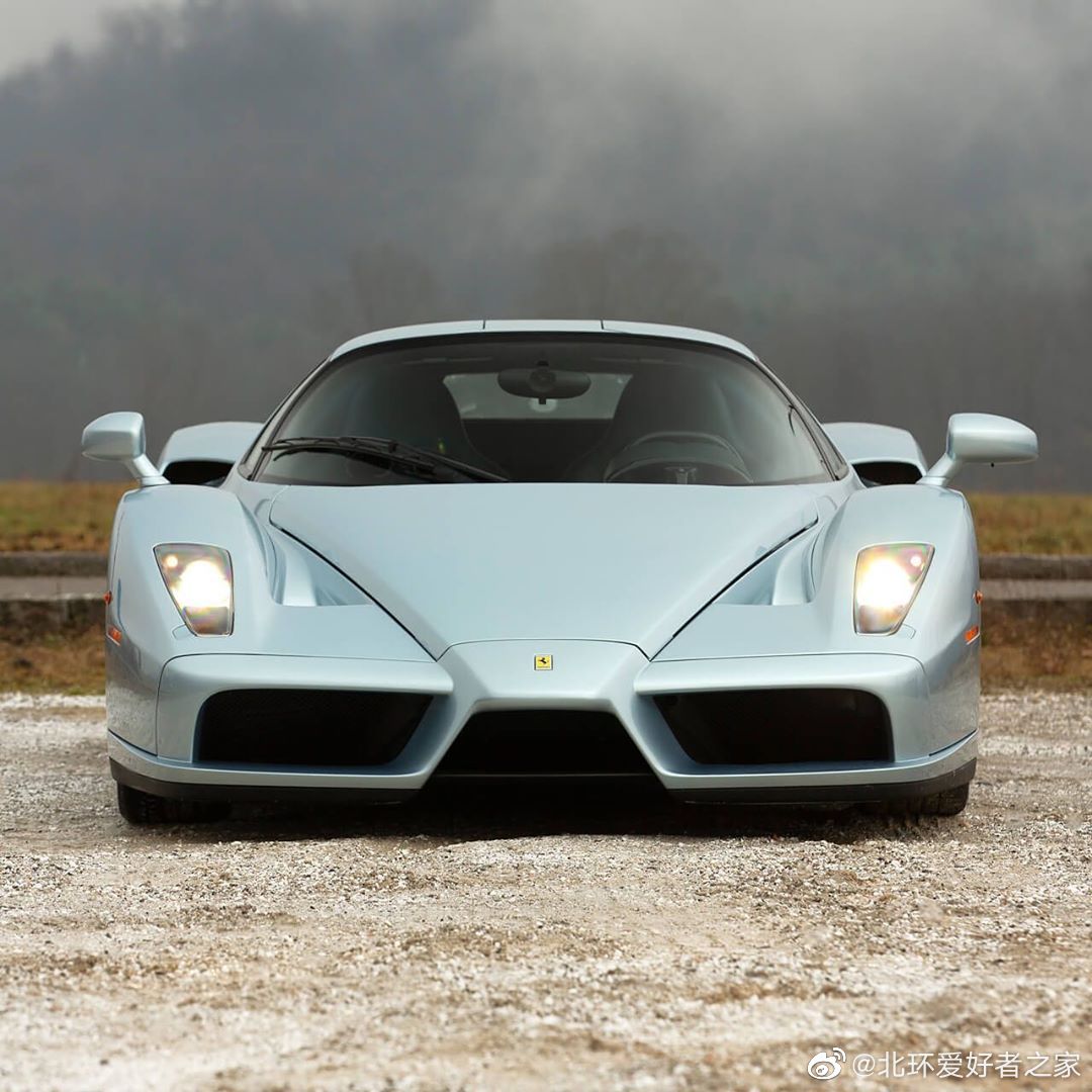 素雅的法拉利Enzo，看着让人安静！