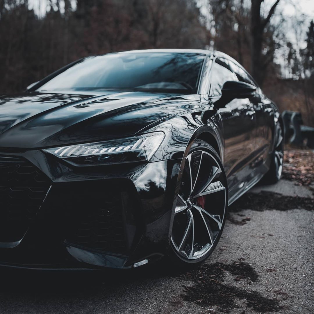 没时间解释了，快上车！ 出镜：Audi RS7 Sportback