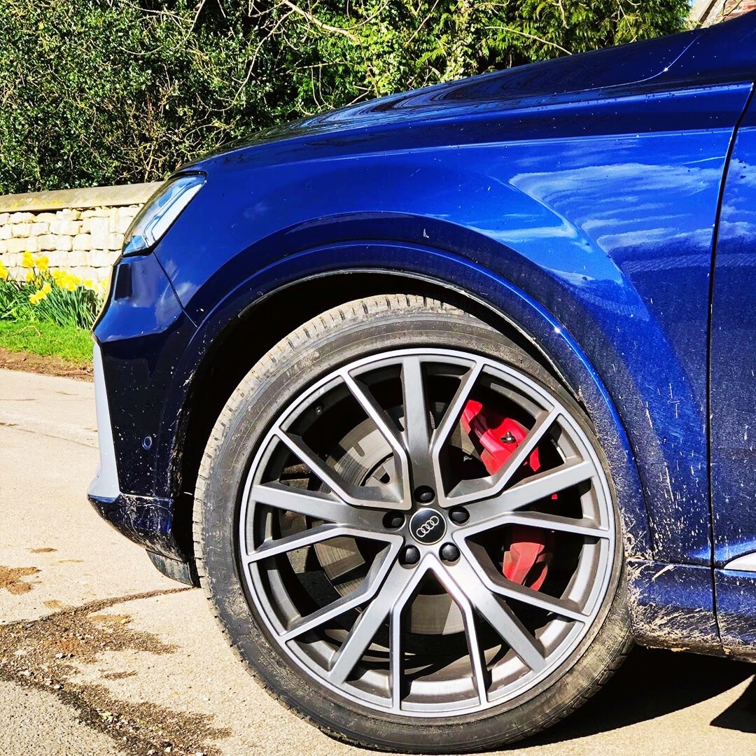 汽车美图：Audi SQ7，还是无缘啊……