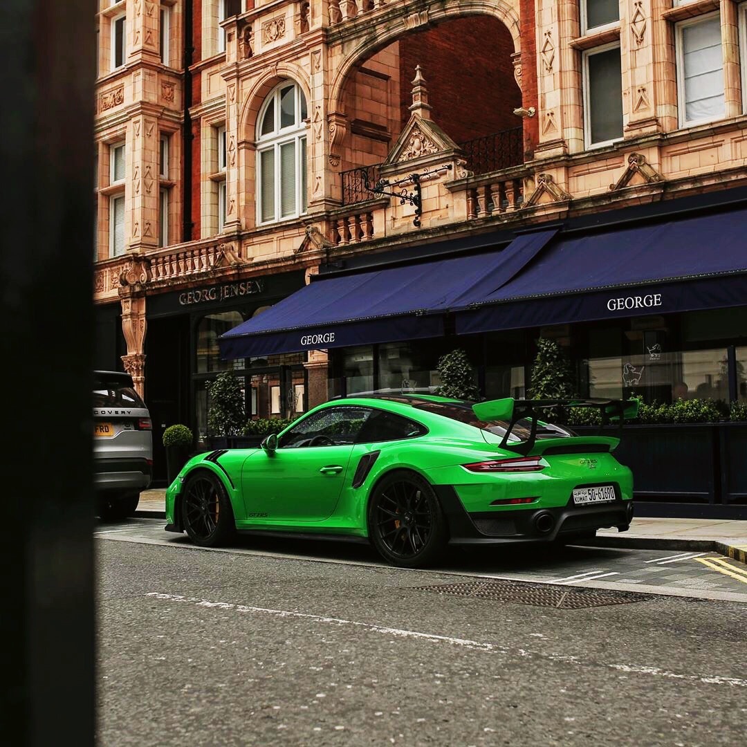 精美汽车图集：夜色降临 Porsche GT2RS