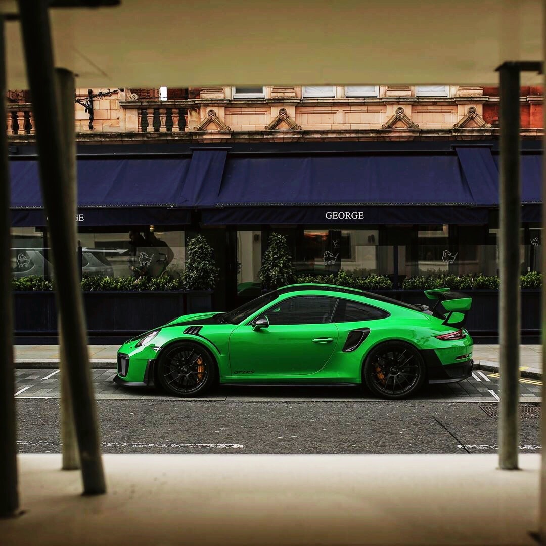 精美汽车图集：夜色降临 Porsche GT2RS