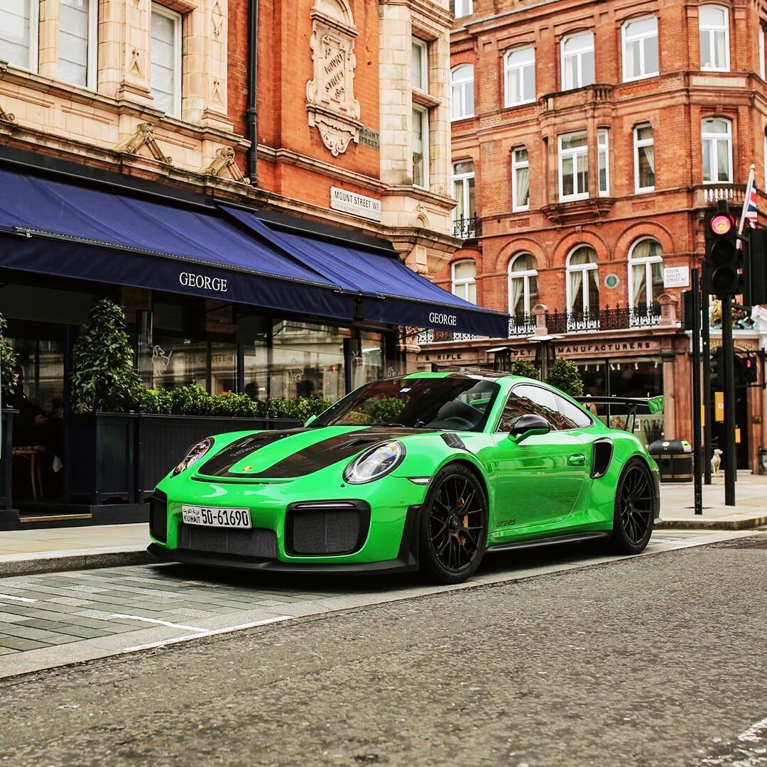 精美汽车图集：夜色降临 Porsche GT2RS