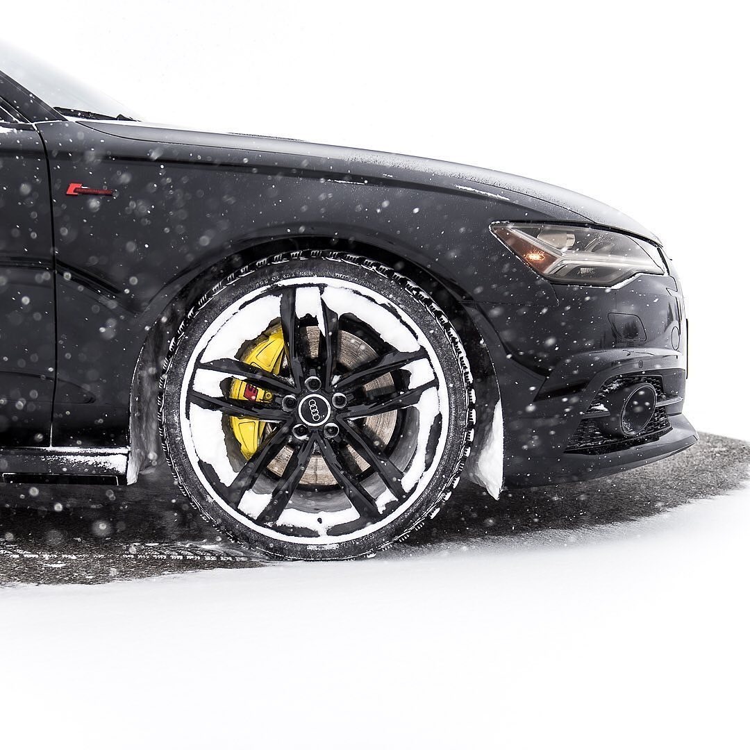 雪地才是奥迪 A6正确打开方式