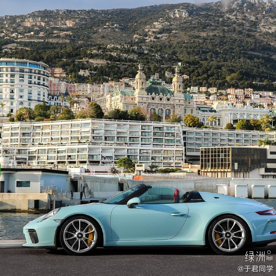 保时捷911，这配色也太漂亮了吧！