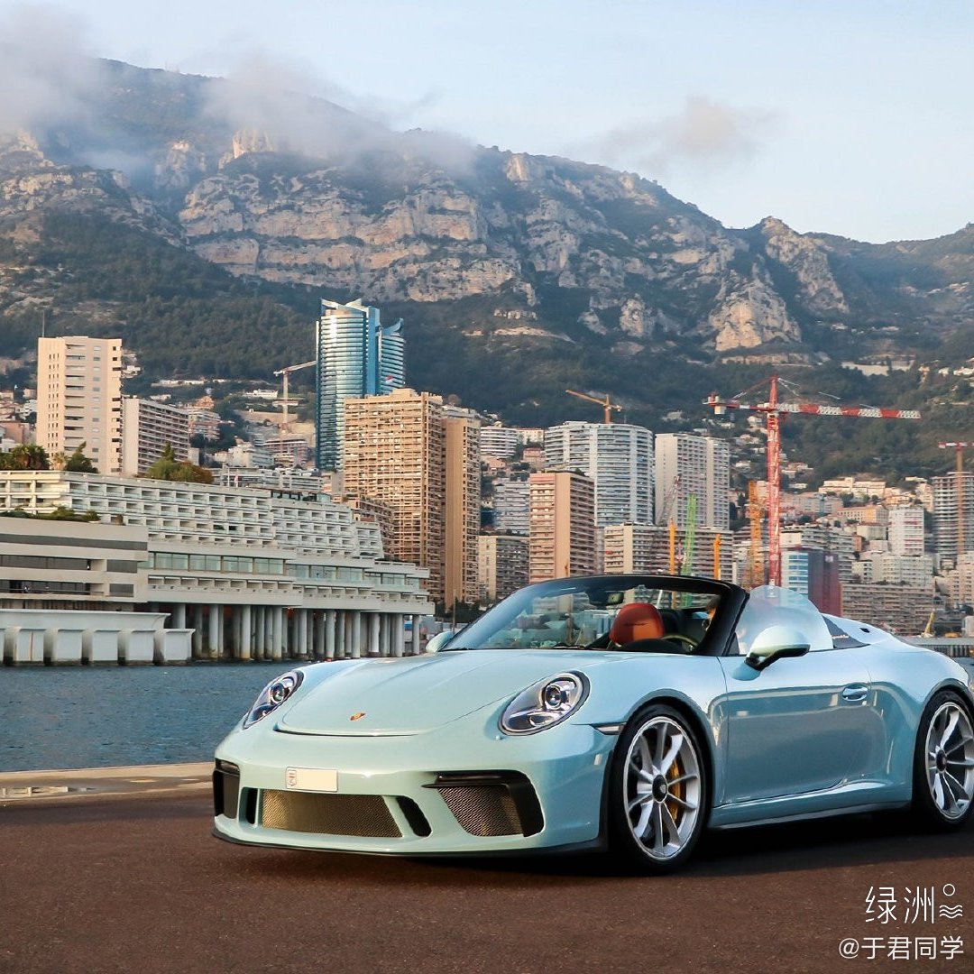 保时捷911，这配色也太漂亮了吧！