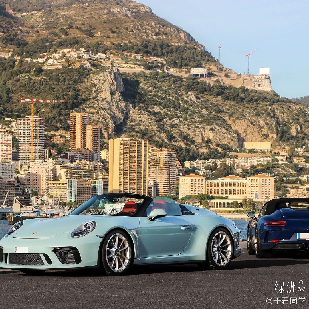 保时捷911，这配色也太漂亮了吧！