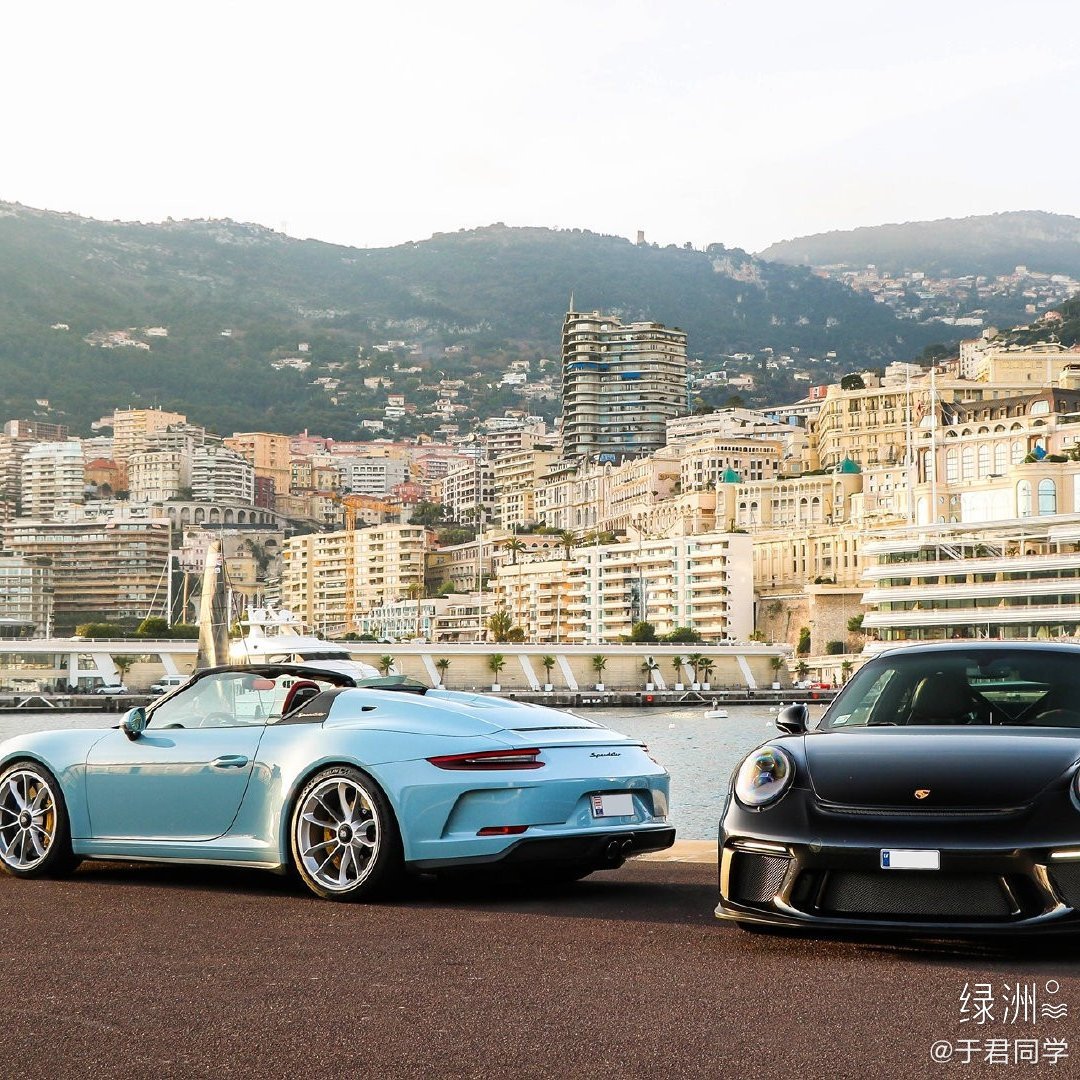 保时捷911，这配色也太漂亮了吧！