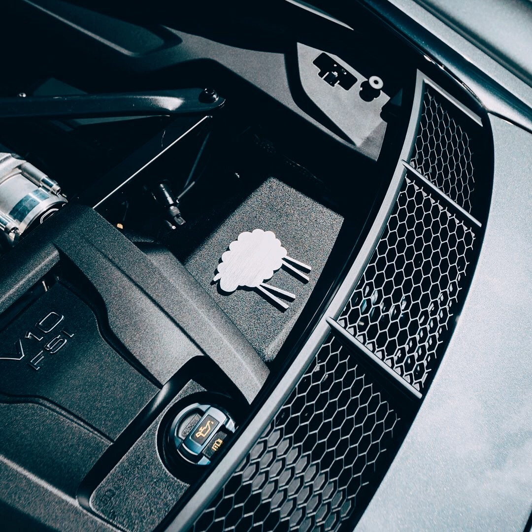 好看的汽车图片：晚安，这可不是一般的Audi R8