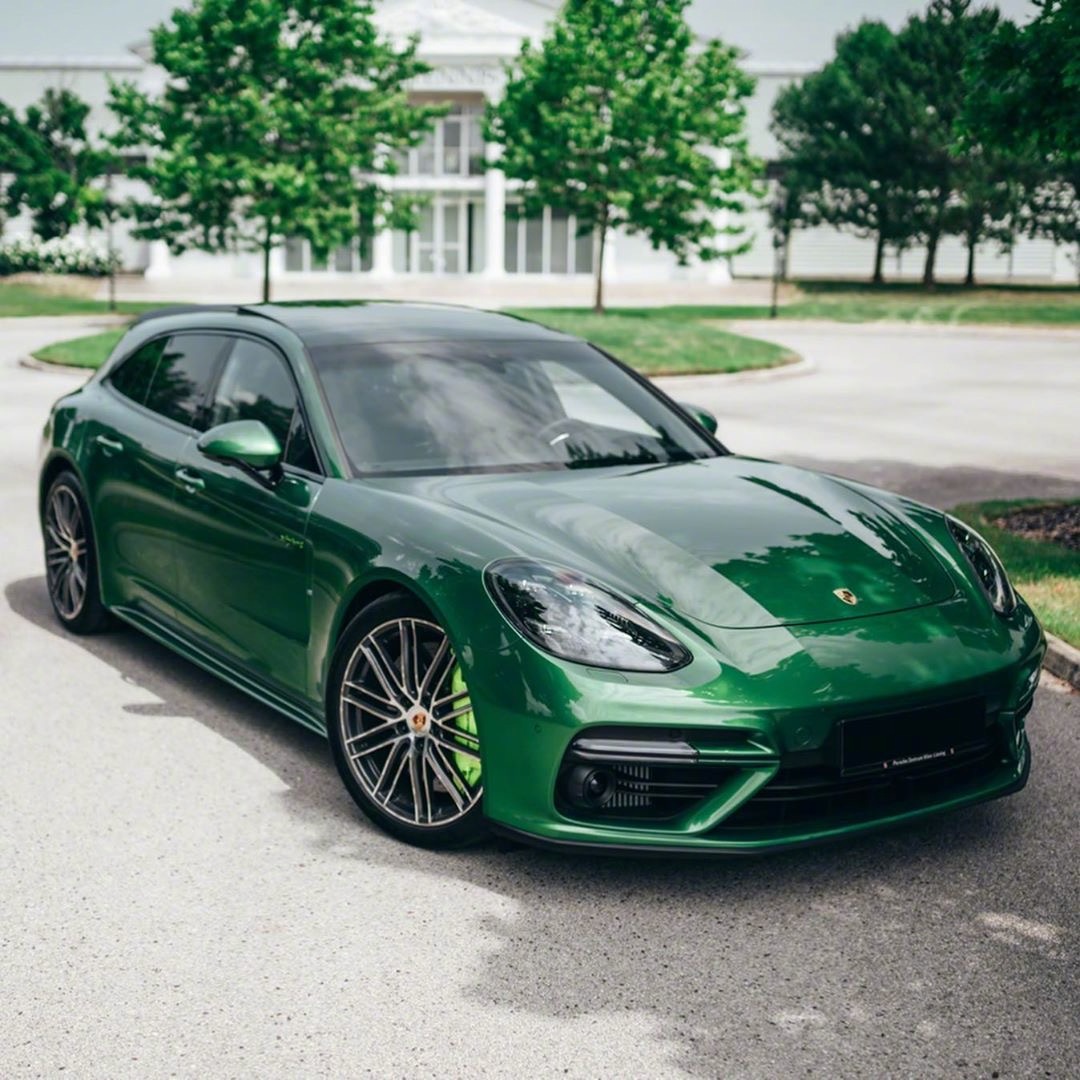 绿色的保时捷panamera ST可太罕见了吧！
