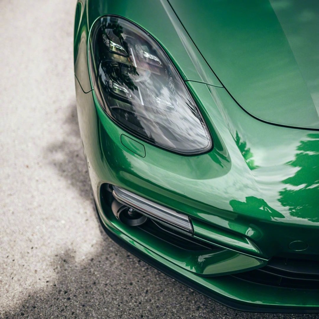 绿色的保时捷panamera ST可太罕见了吧！