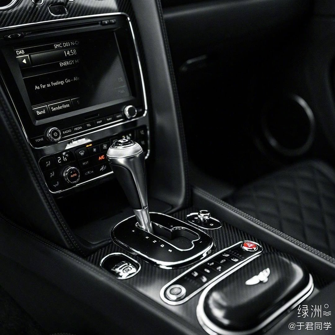 好看的汽车：绿色的宾利欧陆GT~真好看