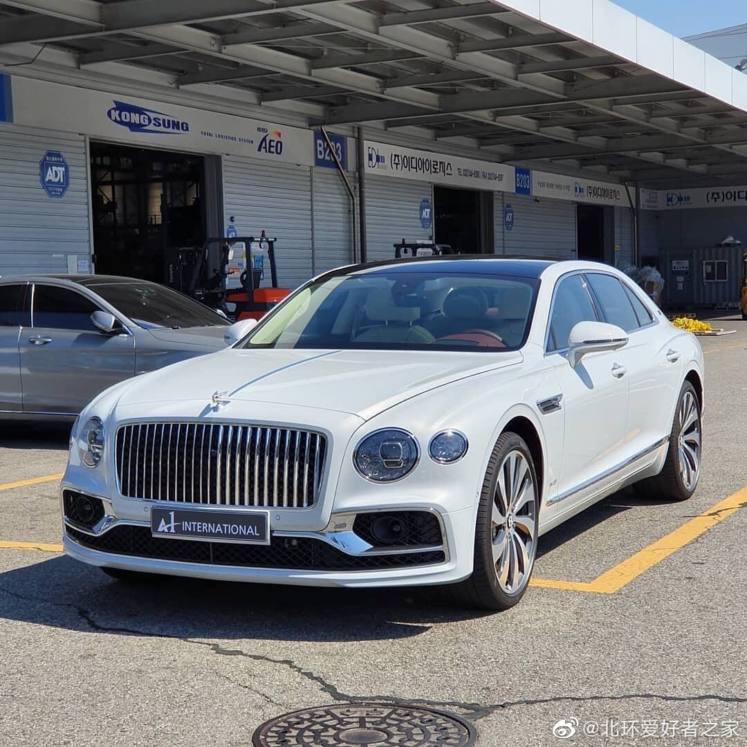 全新宾利飞驰W12土豪什么时候可以溜大街？