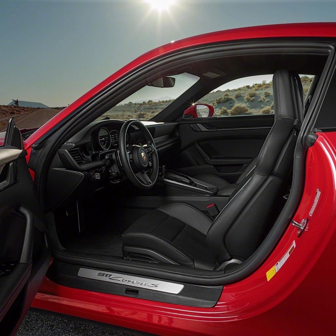 保时捷VS克尔维特，如果条件允许你会选择谁？