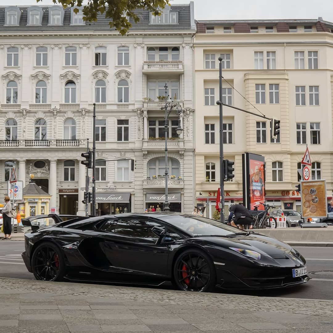 分享图片 柏林，Lamborghini Aventador SVJ Roadster