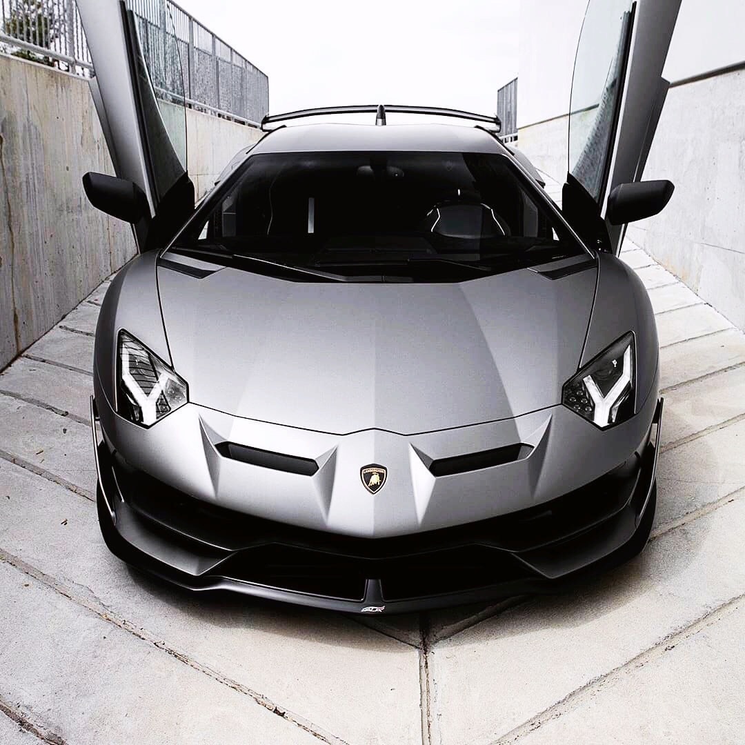 Lamborghini Aventador SVJ，外观设计确实非常好看。