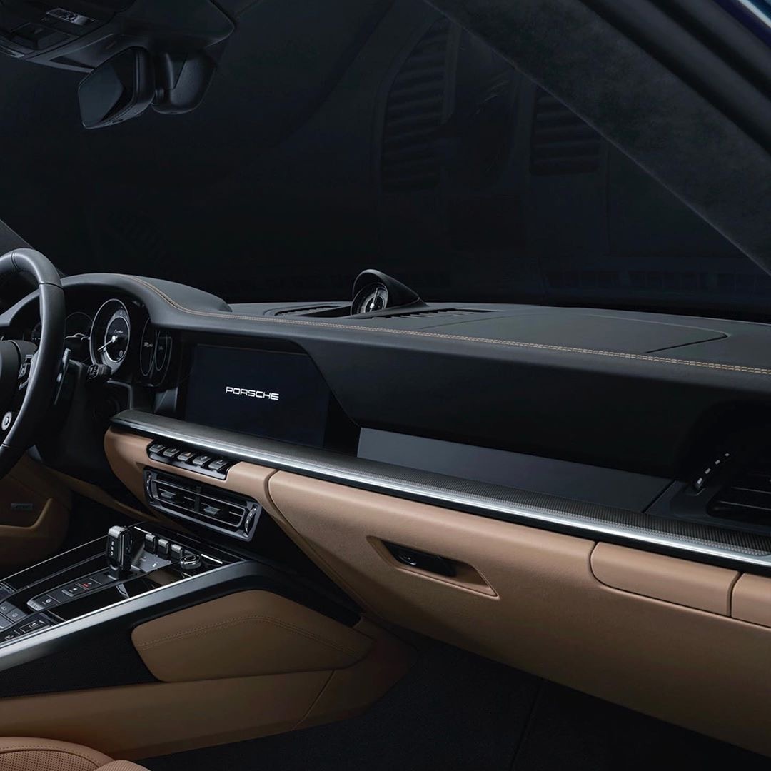 汽车美图大赏：性能野兽保时捷911 turbo