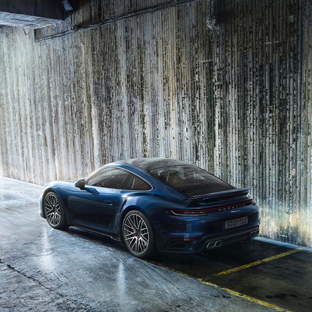 汽车美图大赏：性能野兽保时捷911 turbo