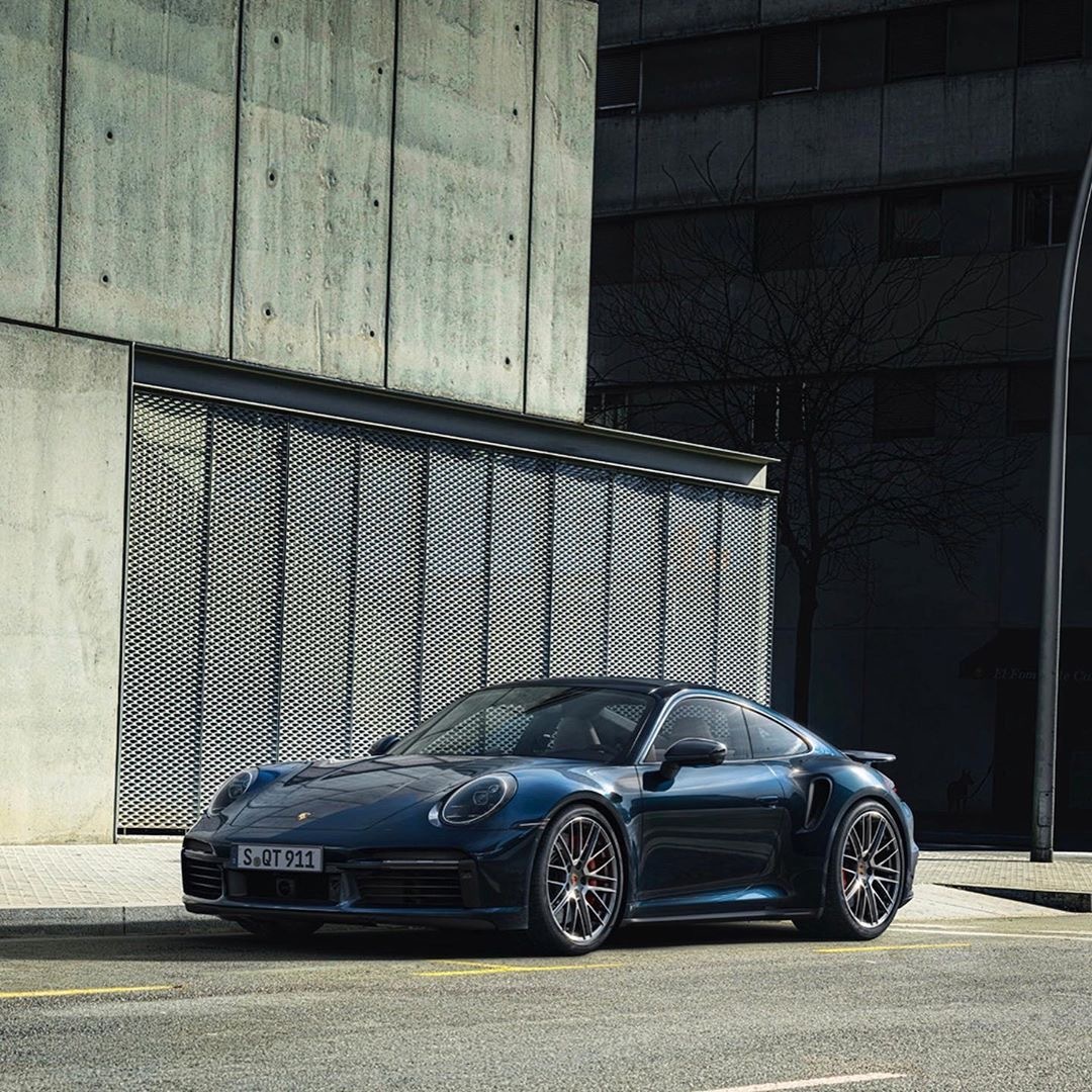 汽车美图大赏：性能野兽保时捷911 turbo