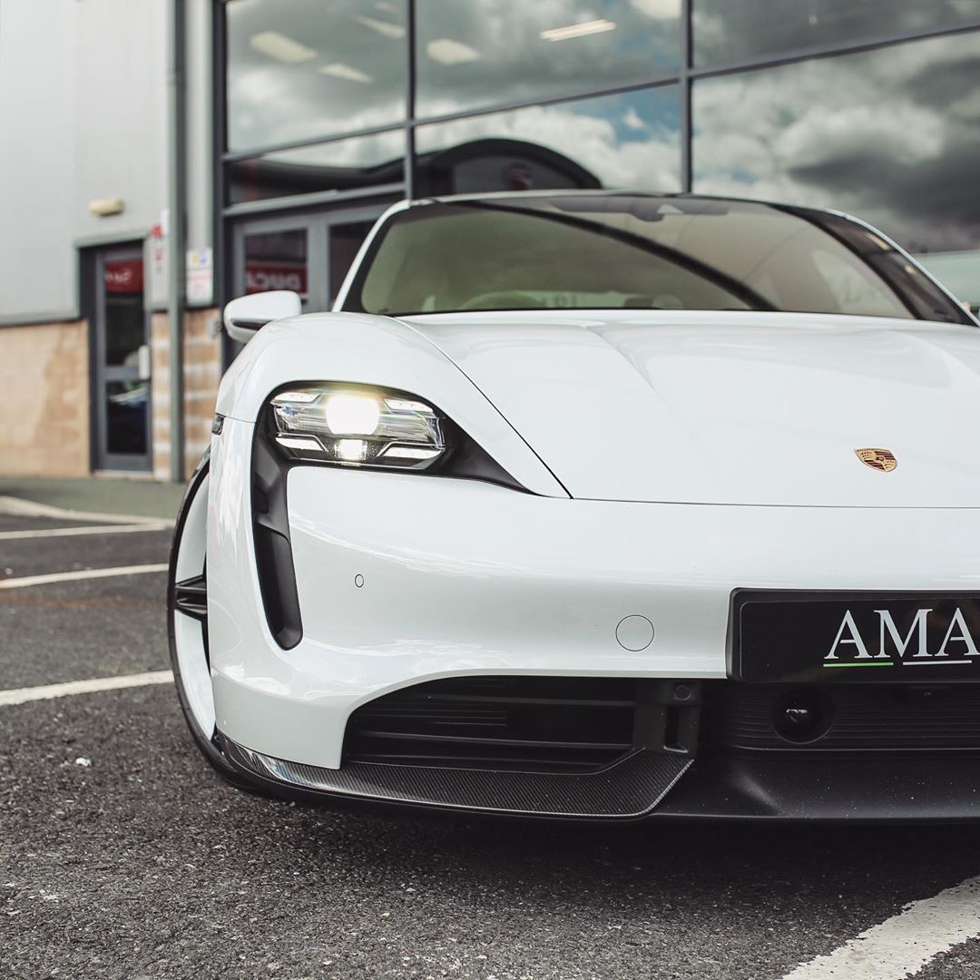 保时捷taycan turbo S碳陶瓷刹车盘真的棒