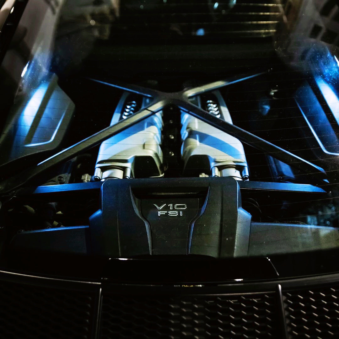 还是很帅气的 Audi家族旗舰跑车 R8