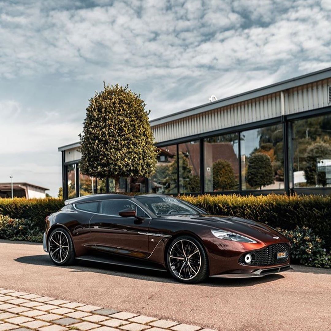 阿斯顿马丁vanquishzagato猎装版