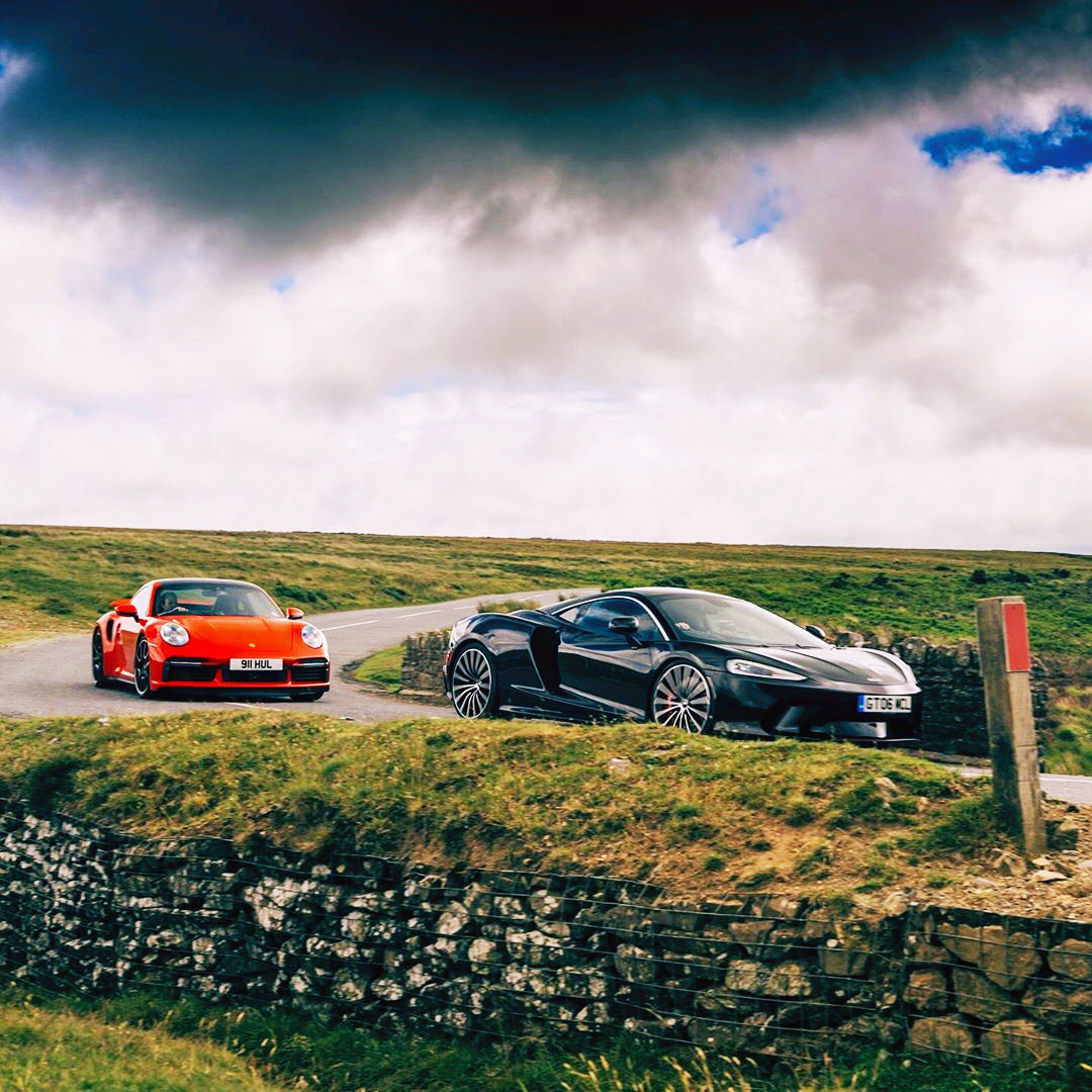 两帅小伙 你会怎么选呢？ McLaren GT & Porsche