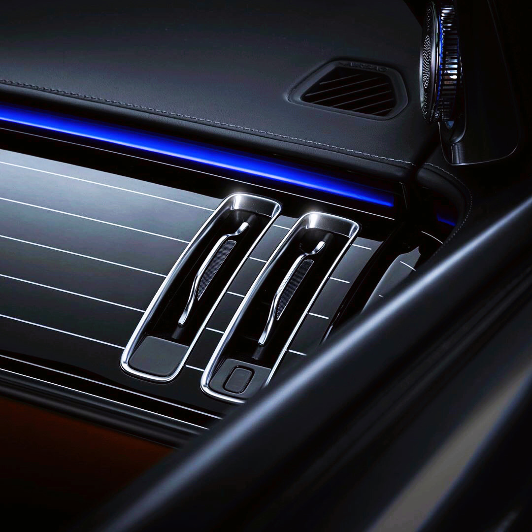 Mercedes Benz S  重新定义奢华，拭目以待吧