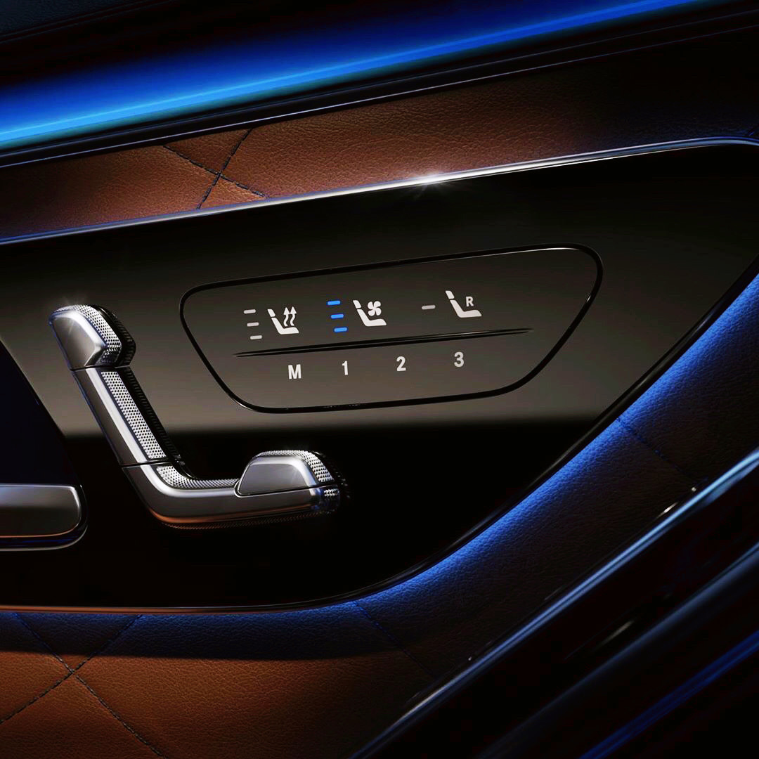 Mercedes Benz S  重新定义奢华，拭目以待吧