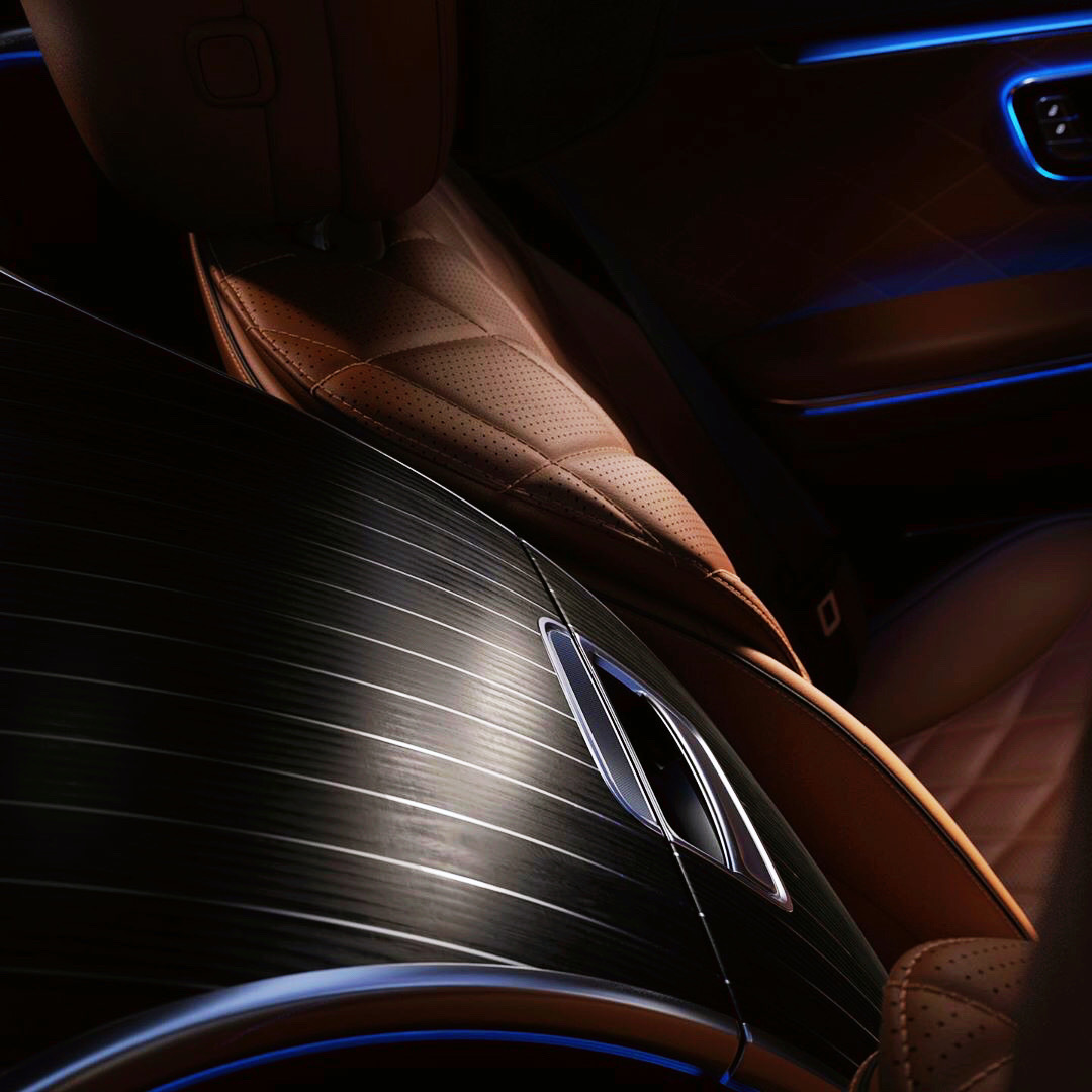 Mercedes Benz S  重新定义奢华，拭目以待吧