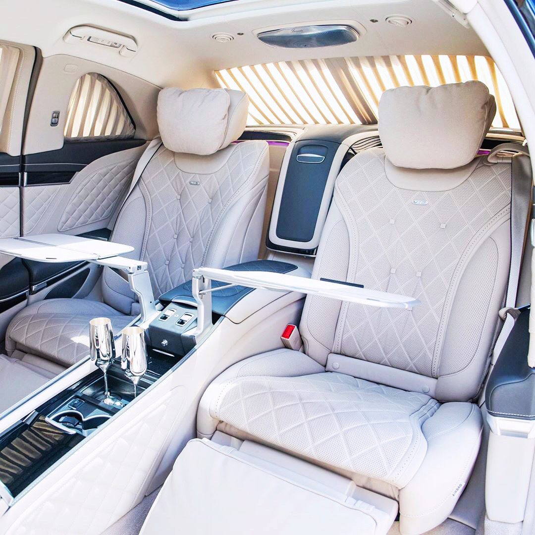 绝对大佬级别 太豪华了 Mercedes Maybach S600 Pullman