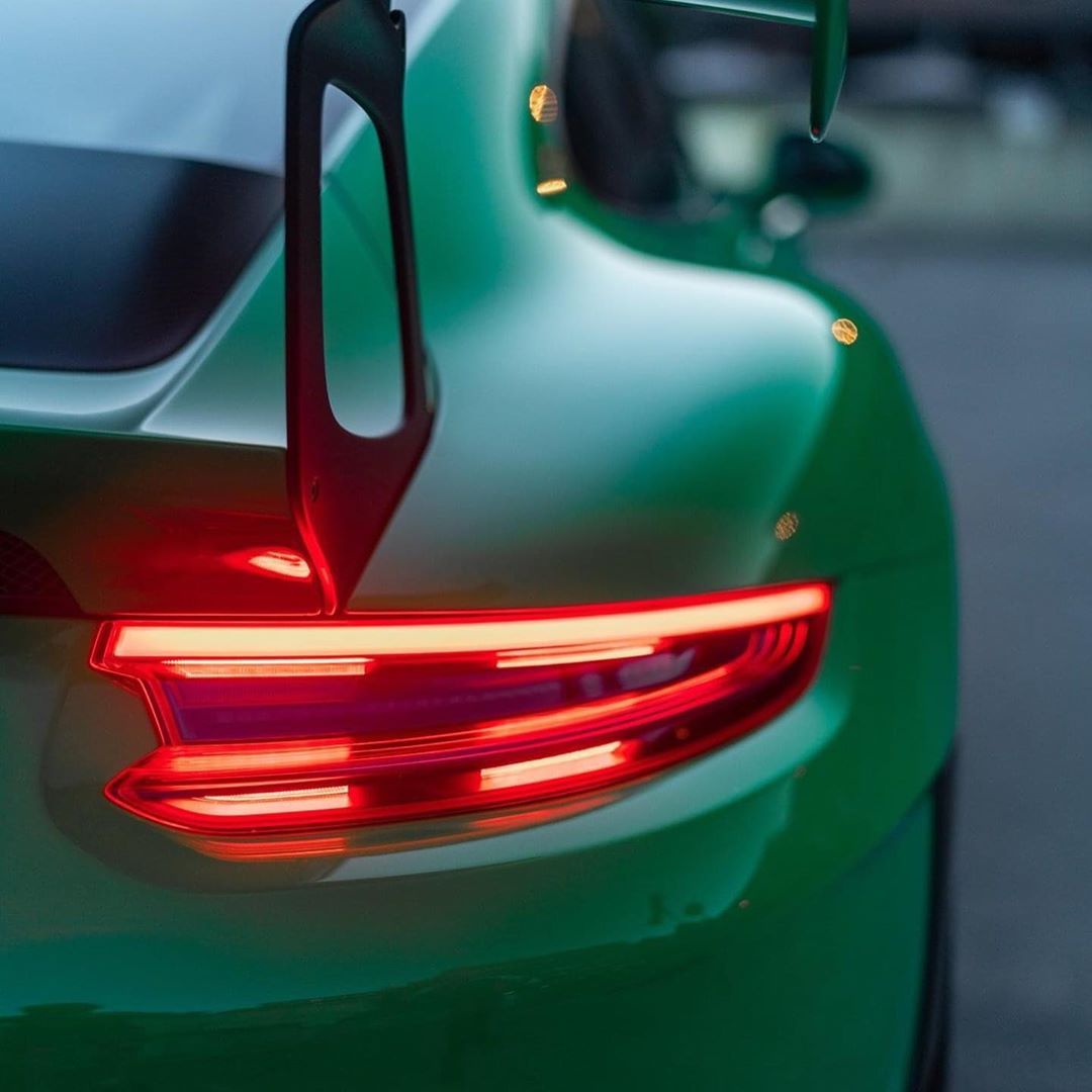 分享图片 奥斯陆，911 GT2 RS（PTS蝰蛇绿）