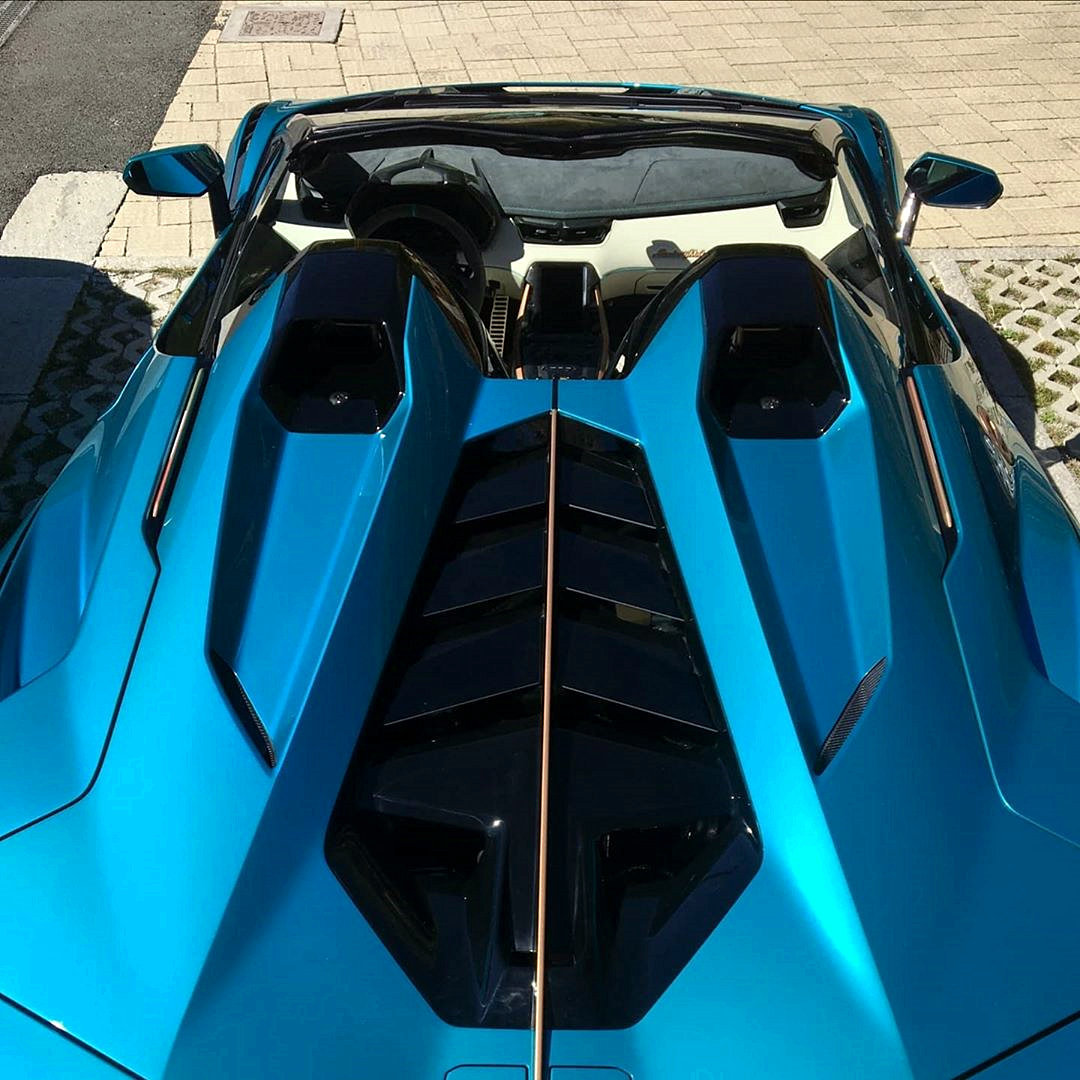 兰博基尼Sian Roadster，全球限量19台的敞篷兰博基尼！