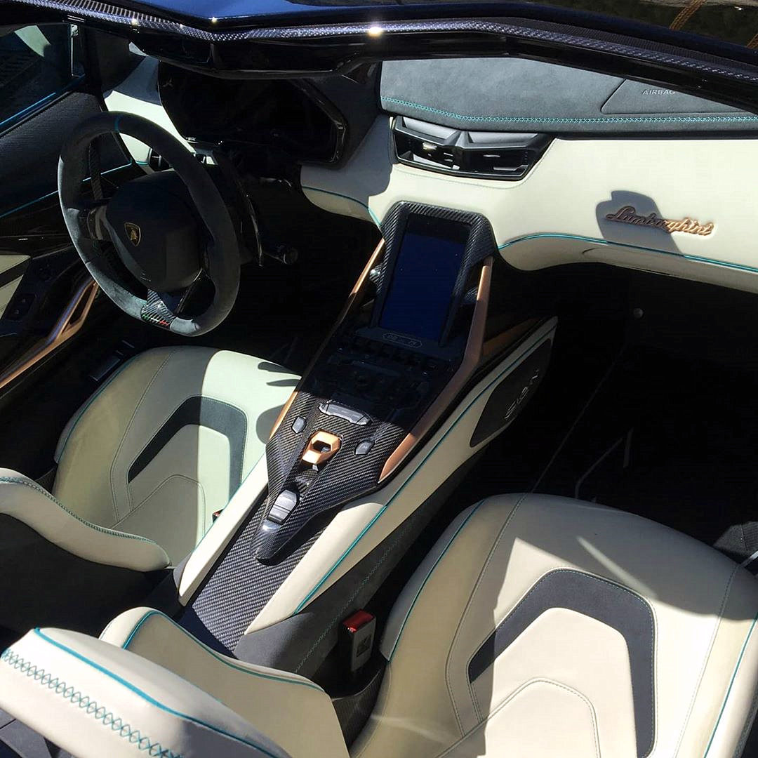 兰博基尼Sian Roadster，全球限量19台的敞篷兰博基尼！