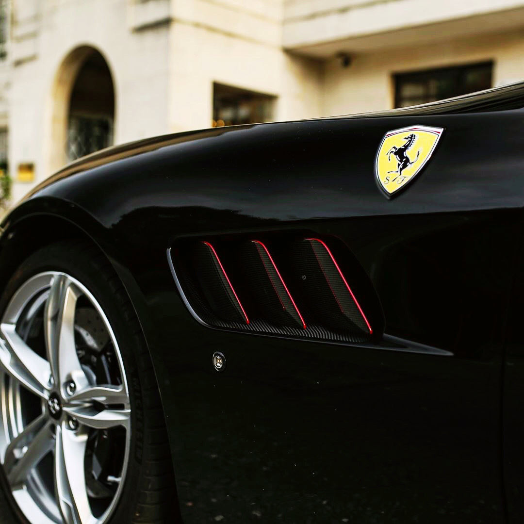 传闻要停产？？？没有的事，放心吧…… Ferrari GTC4 LUSSO