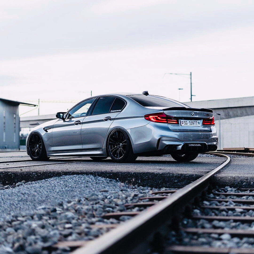 以后宝马M5就是我的奋斗目标了！