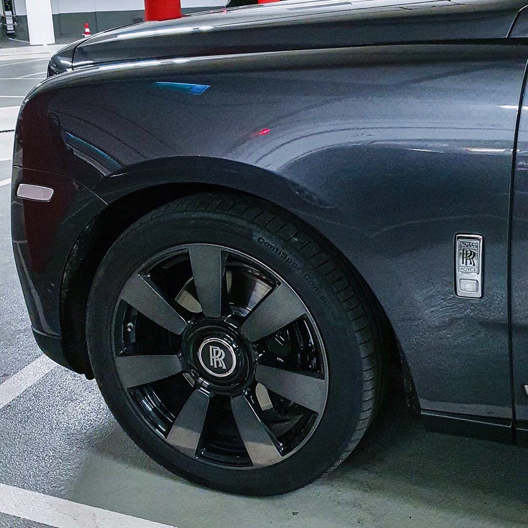 地表最豪SUV，好像是没对手…… Rolls Royce Cullinan