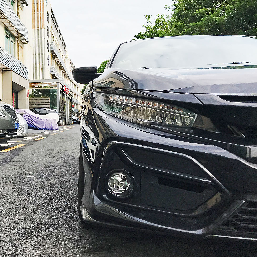 高清汽车美图：两厢版 本田思域 FK7 素黑