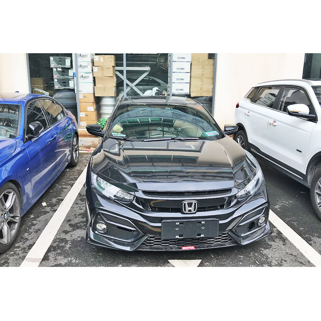 高清汽车美图：两厢版 本田思域 FK7 素黑