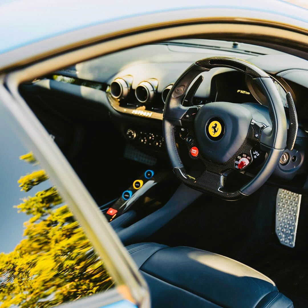 还是那么帅气十足 Ferrari F12