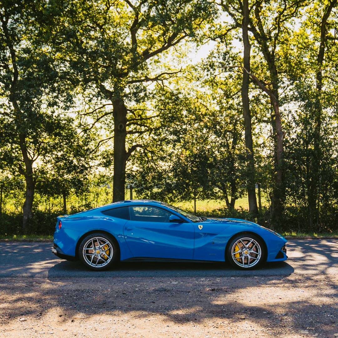 还是那么帅气十足 Ferrari F12