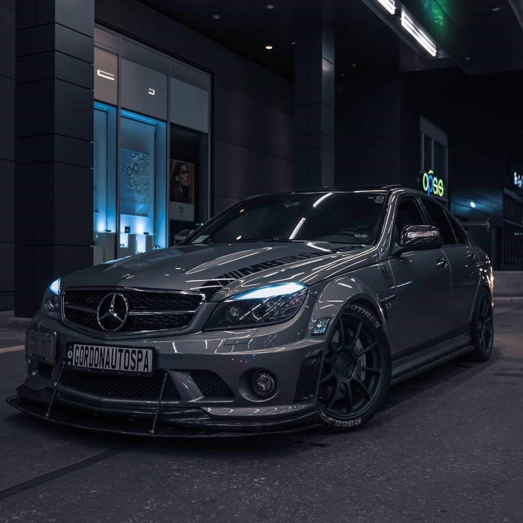 Mecedes Benz W204 C63 AMG，大排量自吸的绝唱！