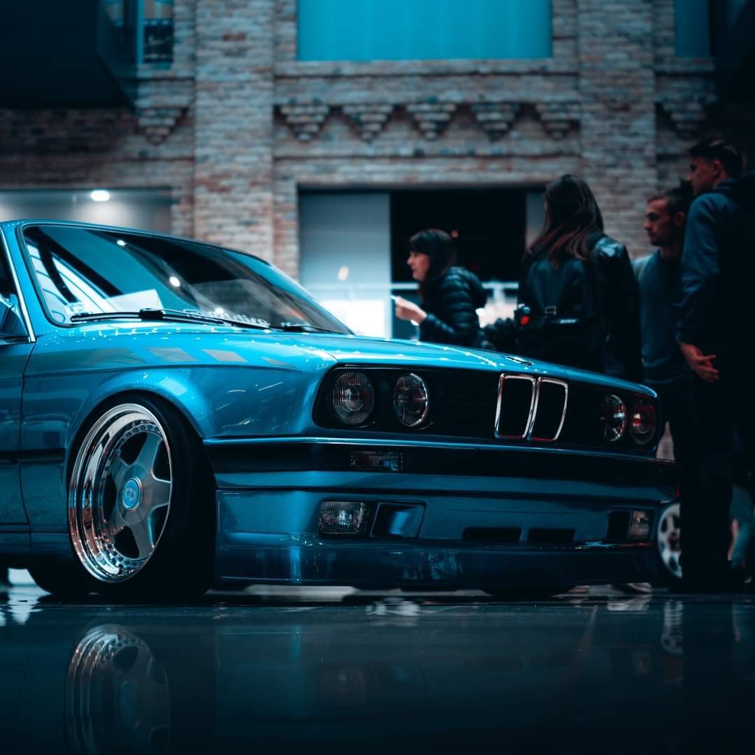 BMW E30。老宝马复古且经典的线条，如今安在？